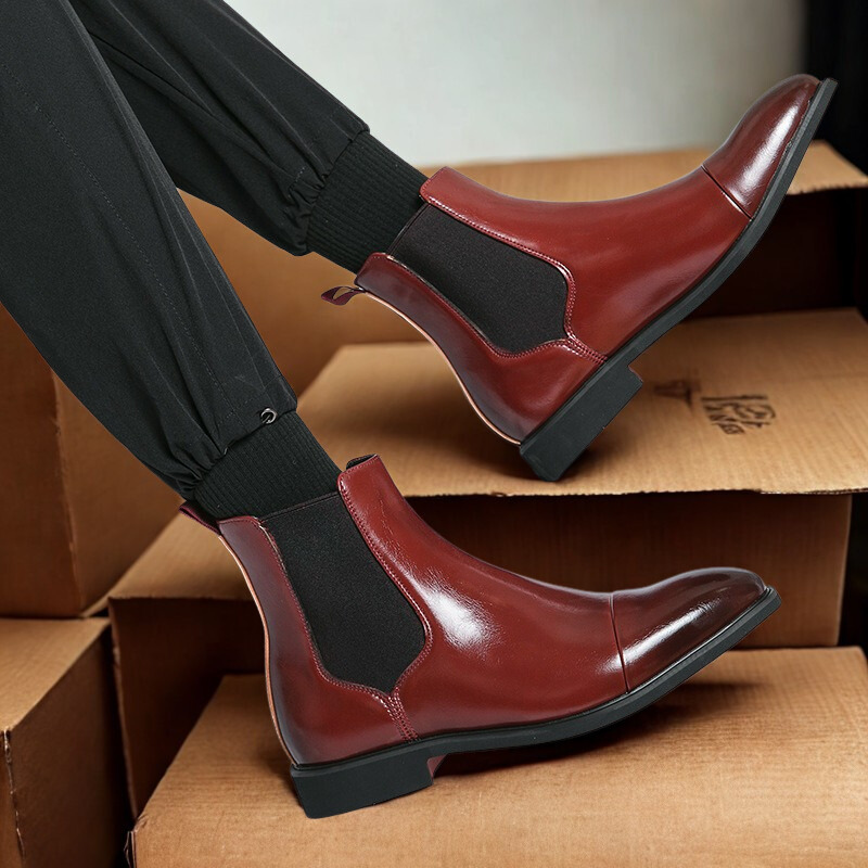 Bottines Chelsea homme en cuir lisse | Bout pointu et élastiques latéraux